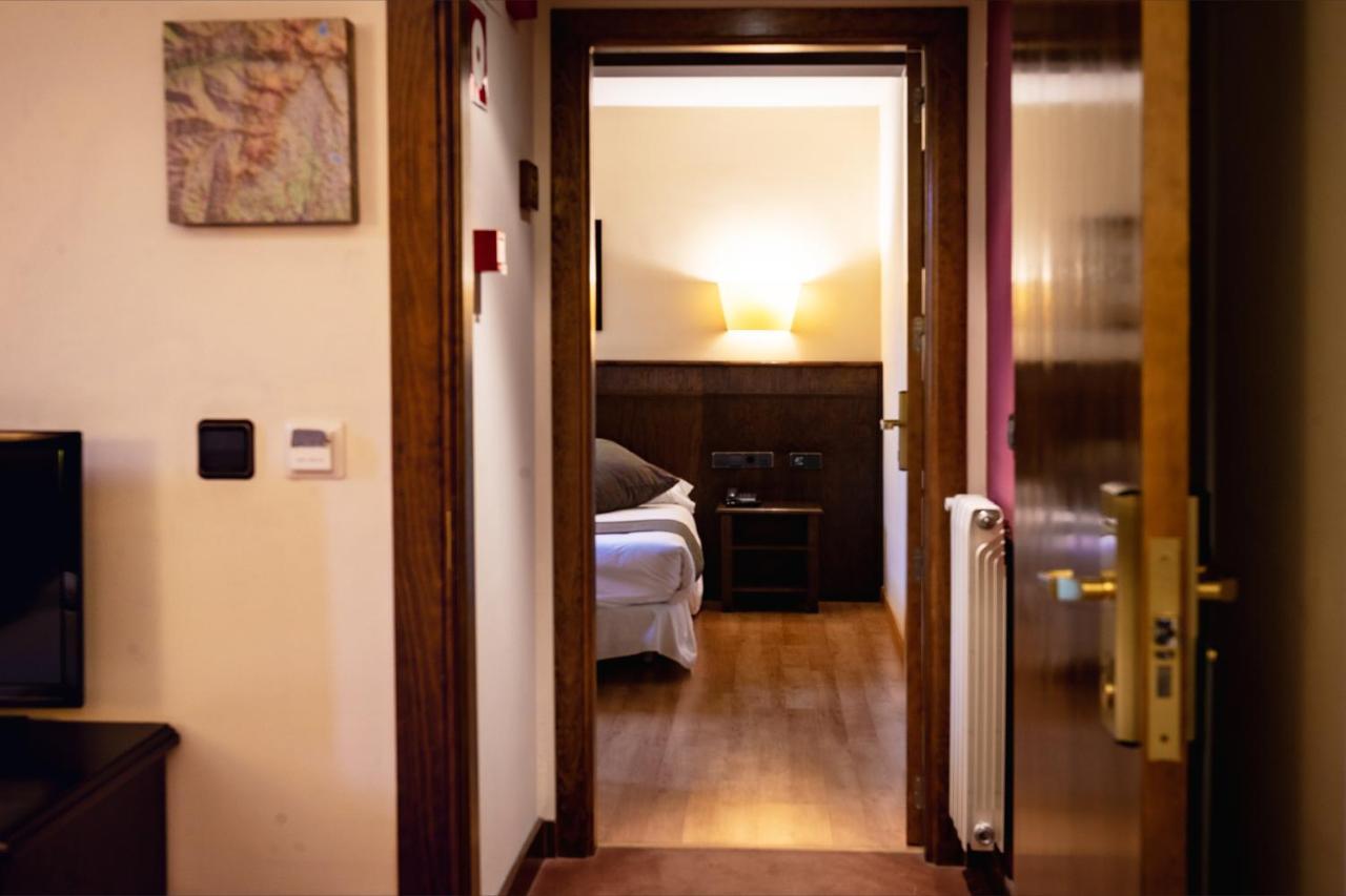 Sallent de Gállego Hotel Valle De Izas מראה חיצוני תמונה