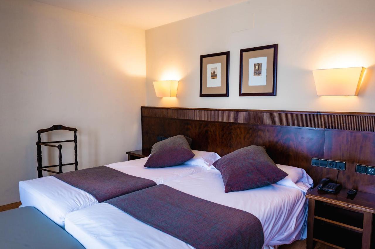 Sallent de Gállego Hotel Valle De Izas מראה חיצוני תמונה