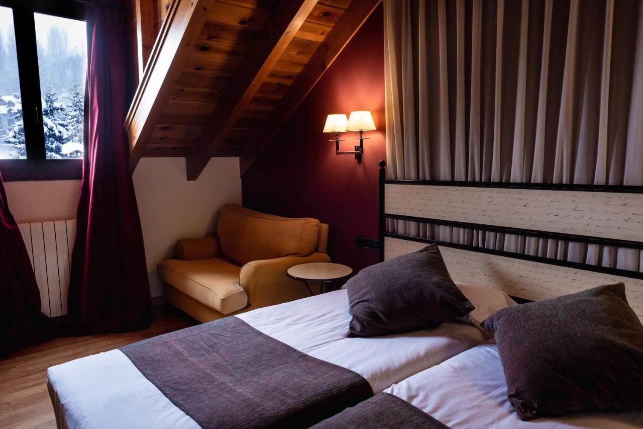 Sallent de Gállego Hotel Valle De Izas מראה חיצוני תמונה