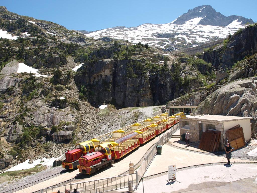 Sallent de Gállego Hotel Valle De Izas מראה חיצוני תמונה